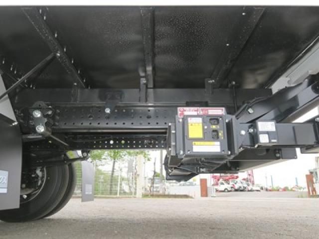 Mitsubishi CANTER 2026-03 8331832-13