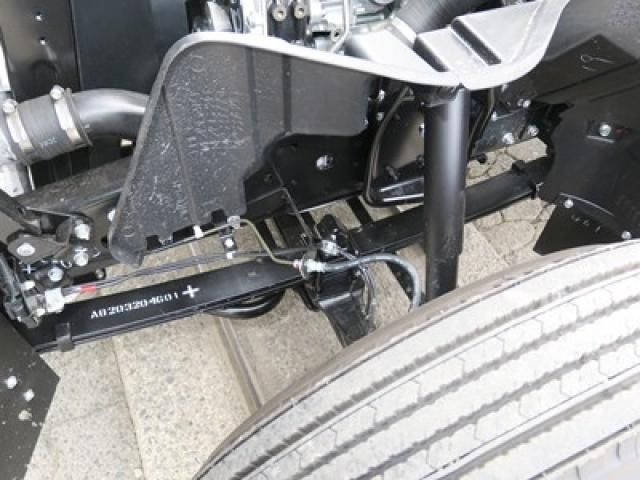Mitsubishi CANTER 2026-03 8331832-17