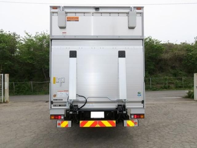 Mitsubishi CANTER 2026-03 8331832-4