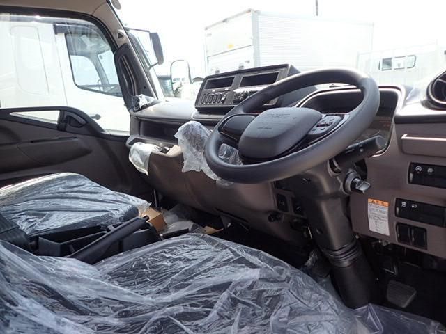 Mitsubishi CANTER 2026-04 8331834-14