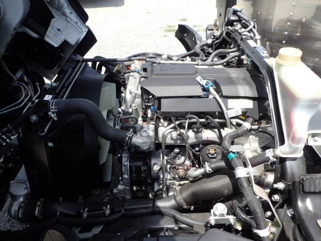 Mitsubishi CANTER 2026-04 8331834-27