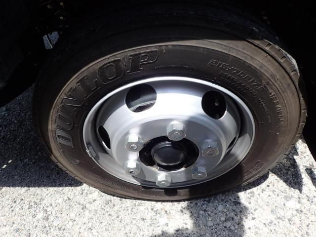 Mitsubishi CANTER 2026-04 8331834-29