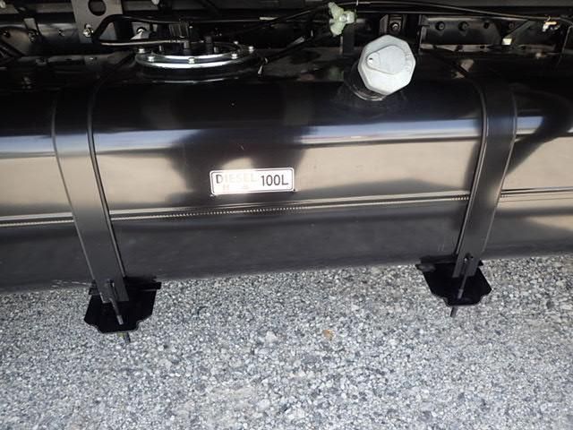 Mitsubishi CANTER 2026-04 8331834-3