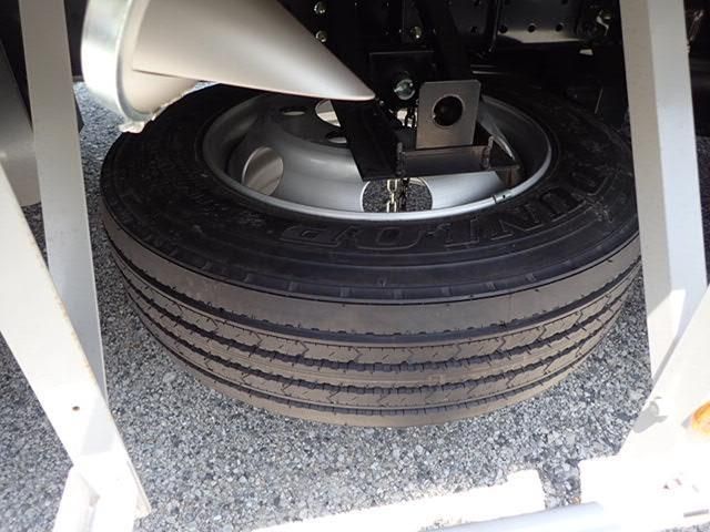Mitsubishi CANTER 2026-04 8331834-6
