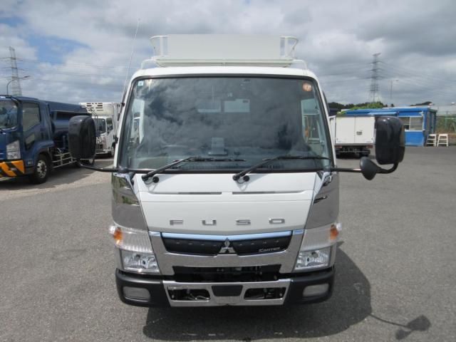 Mitsubishi CANTER 2019-08 8331846-1