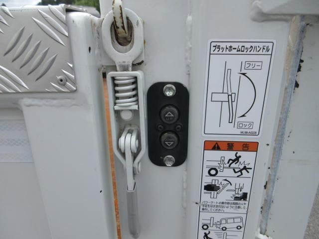 Mitsubishi CANTER 2019-08 8331846-24