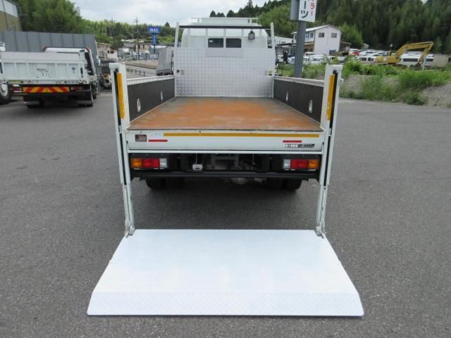 Mitsubishi CANTER 2019-08 8331846-25