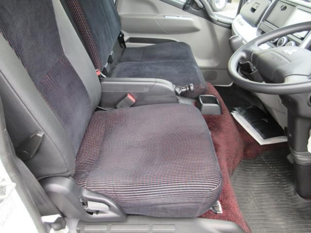 Mitsubishi CANTER 2019-08 8331846-7