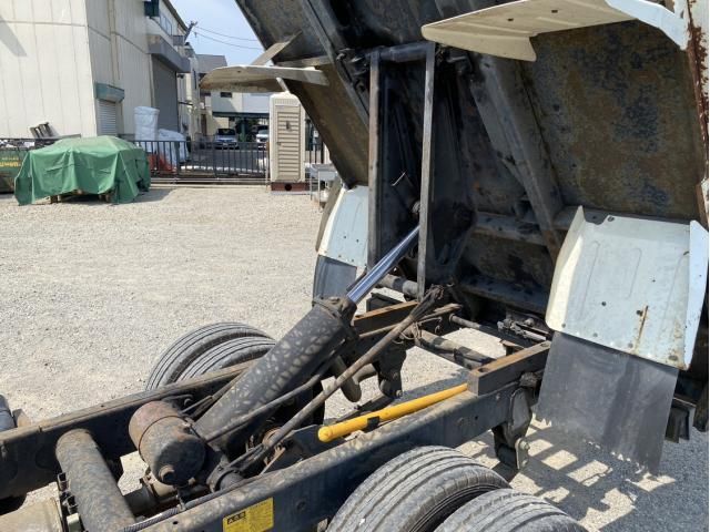 Mitsubishi CANTER 2003-09 8331854-13