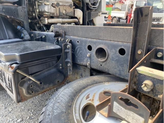 Mitsubishi CANTER 2003-09 8331854-21