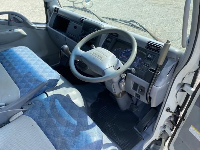 Mitsubishi CANTER 2003-09 8331854-26