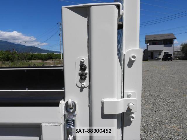 Mitsubishi CANTER 2026-03 8354067-12
