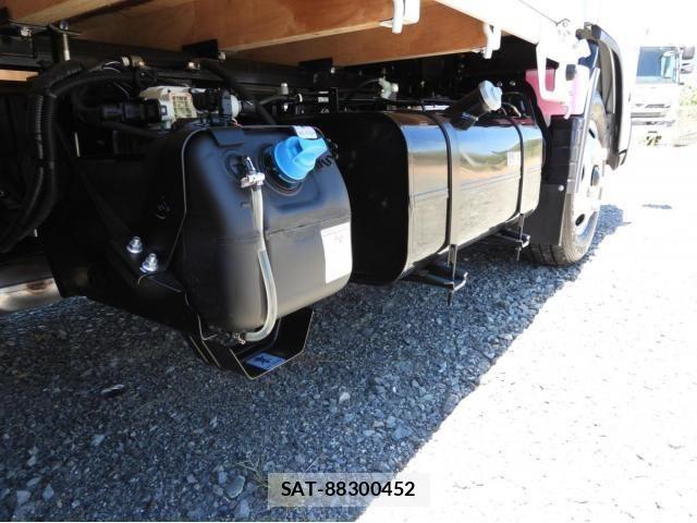 Mitsubishi CANTER 2026-03 8354067-17