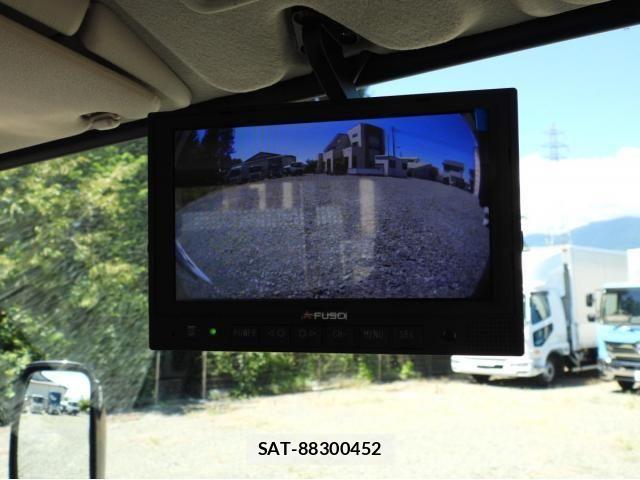 Mitsubishi CANTER 2026-03 8354067-23
