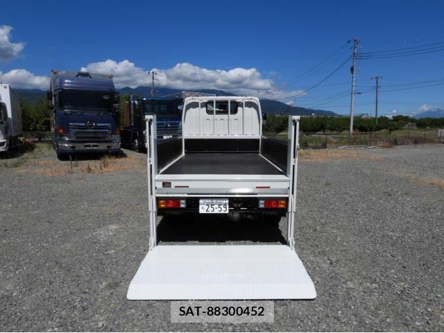 Mitsubishi CANTER 2026-03 8354067-7