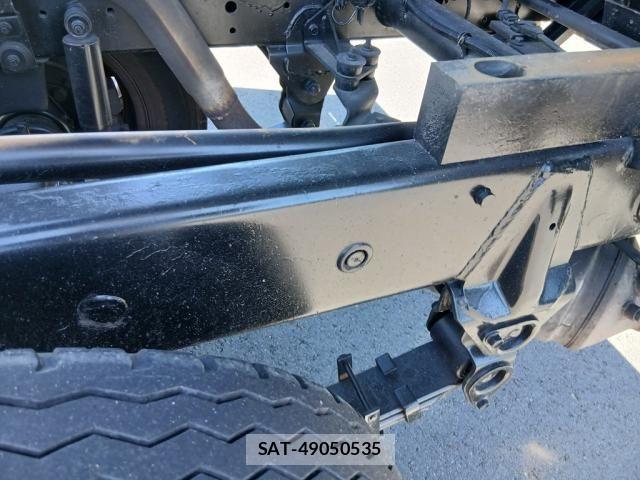 Mitsubishi CANTER 2017-08 8354079-16