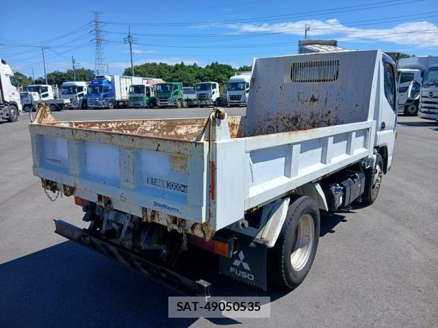 Mitsubishi CANTER 2017-08 8354079-2