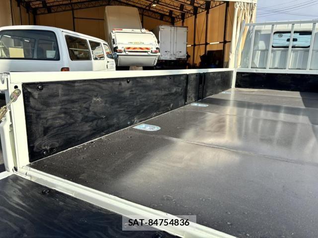 Mitsubishi CANTER 2006-09 8354082-10
