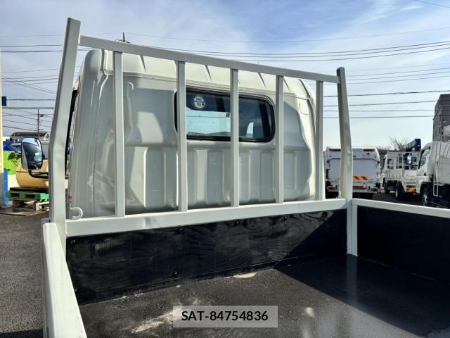Mitsubishi CANTER 2006-09 8354082-12
