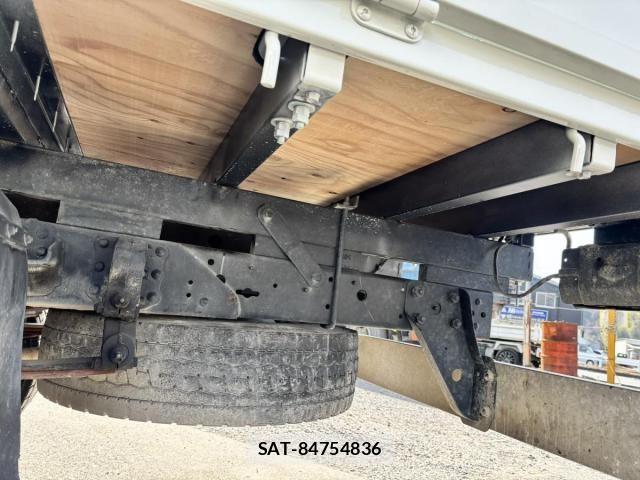 Mitsubishi CANTER 2006-09 8354082-23