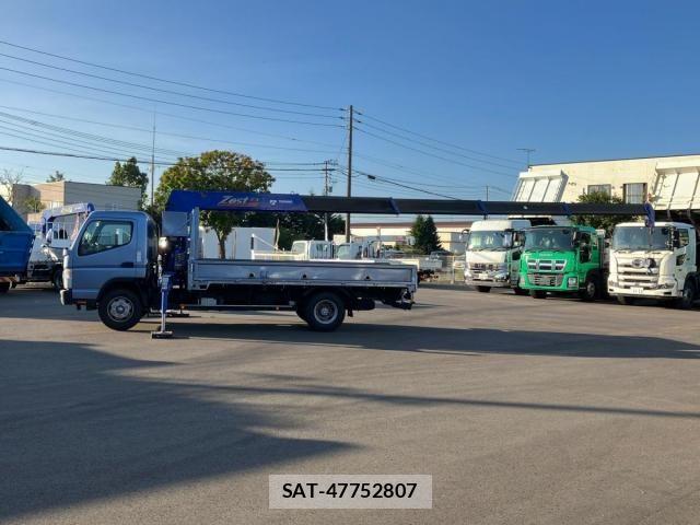 Mitsubishi CANTER 2020-10 8354068-4
