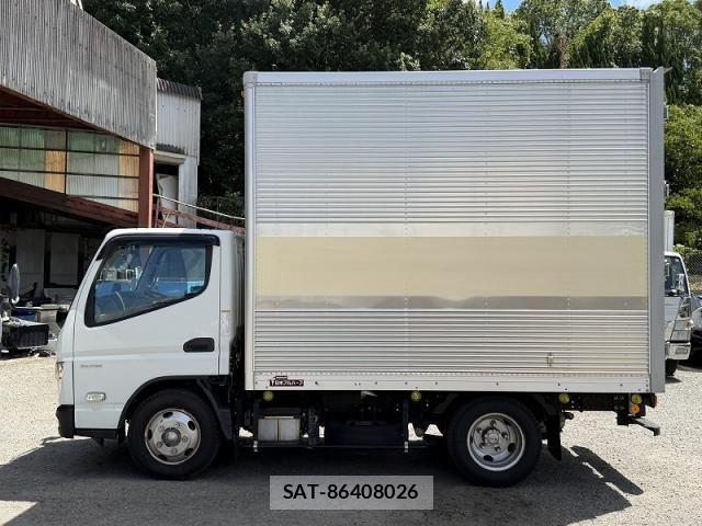 Mitsubishi CANTER 2021-01 8354078-4