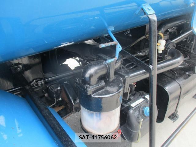Mitsubishi CANTER 2014-10 8354081-18