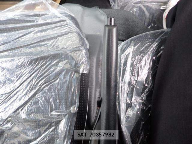 Mitsubishi CANTER 2025-09 8354076-14