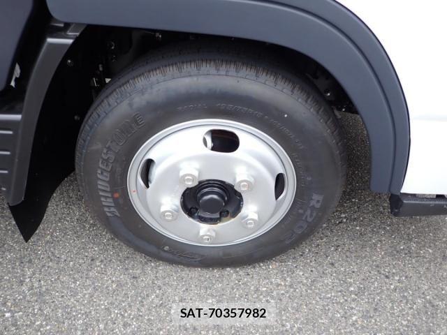 Mitsubishi CANTER 2025-09 8354076-28