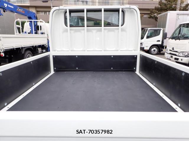 Mitsubishi CANTER 2025-09 8354076-3