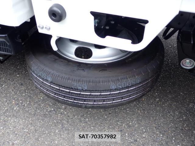 Mitsubishi CANTER 2025-09 8354076-7