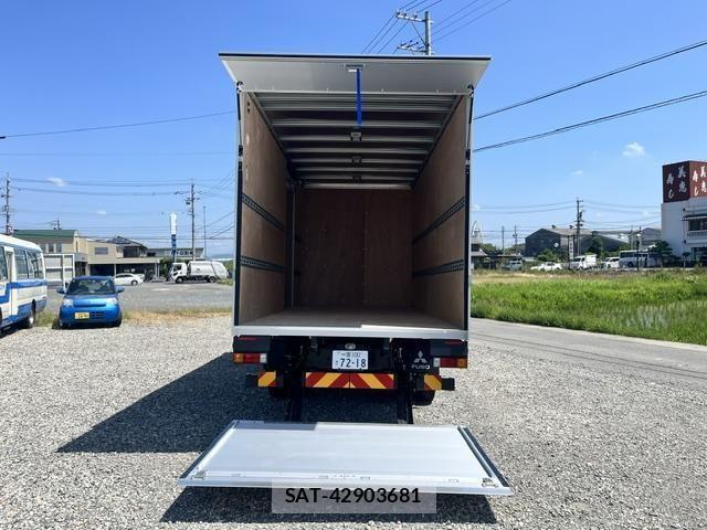 Mitsubishi CANTER 2026-04 8365030-9