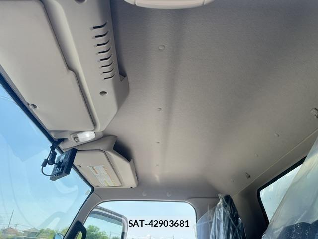 Mitsubishi CANTER 2026-04 8365030-26