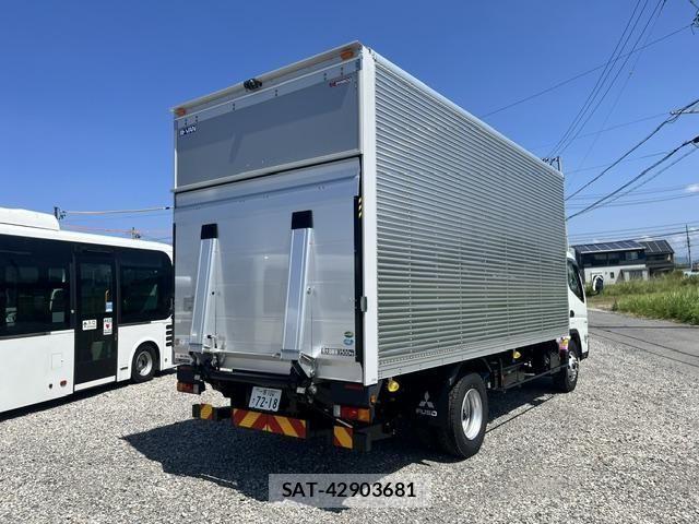 Mitsubishi CANTER 2026-04 8365030-4
