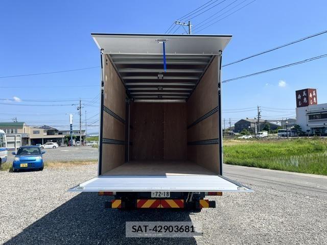 Mitsubishi CANTER 2026-04 8365030-8