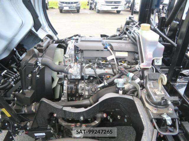 Mitsubishi CANTER 2026-06 8365031-10