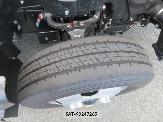 Mitsubishi CANTER 2026-06 8365031-14