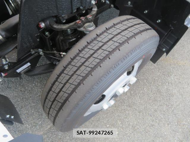 Mitsubishi CANTER 2026-06 8365031-15