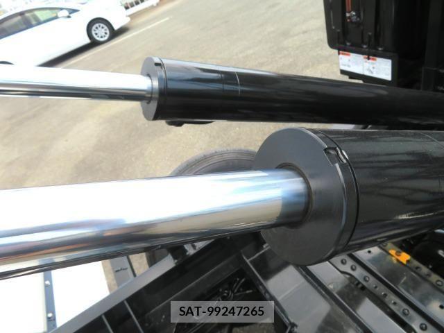 Mitsubishi CANTER 2026-06 8365031-21
