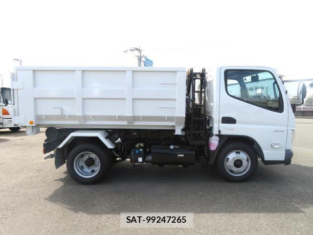 Mitsubishi CANTER 2026-06 8365031-4