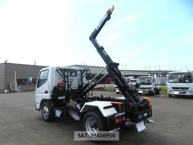 Mitsubishi CANTER 2026-06 8365034-25