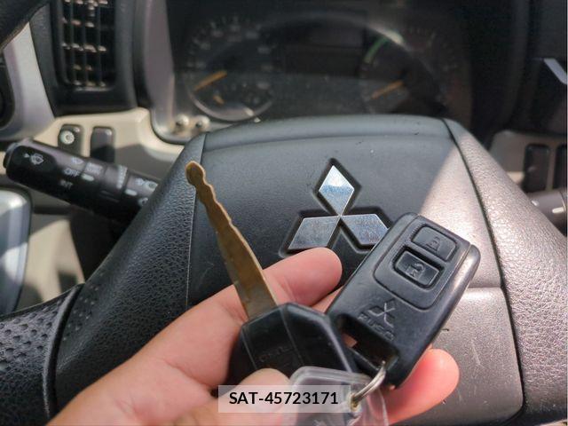 Mitsubishi CANTER 2016-12 8365049-13