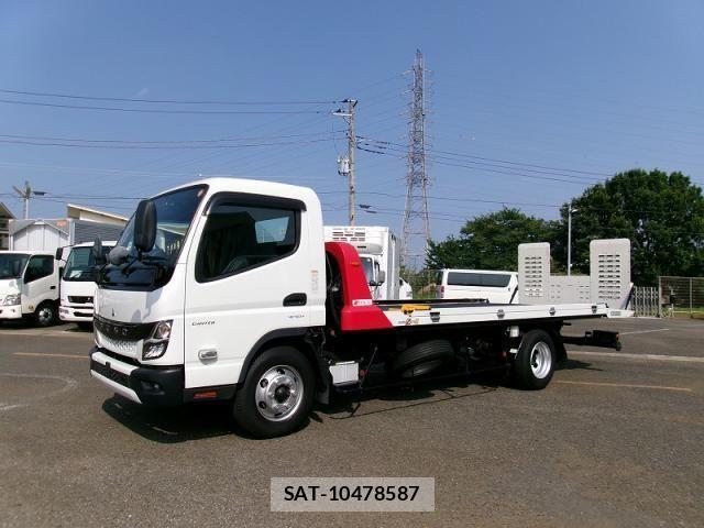 Mitsubishi CANTER 2024-10 8365029-0