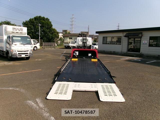Mitsubishi CANTER 2024-10 8365029-10