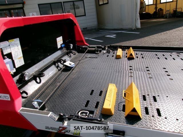 Mitsubishi CANTER 2024-10 8365029-13