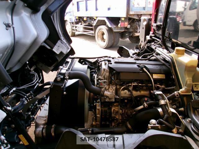 Mitsubishi CANTER 2024-10 8365029-15