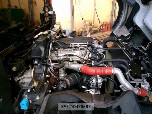 Mitsubishi CANTER 2024-10 8365029-16