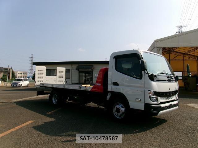Mitsubishi CANTER 2024-10 8365029-1