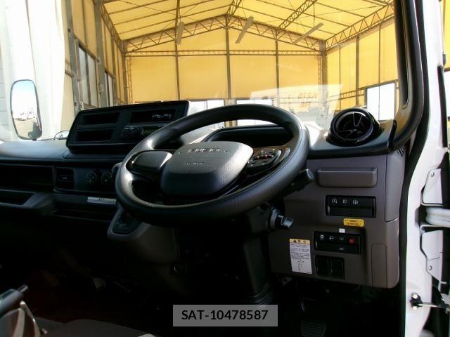 Mitsubishi CANTER 2024-10 8365029-19