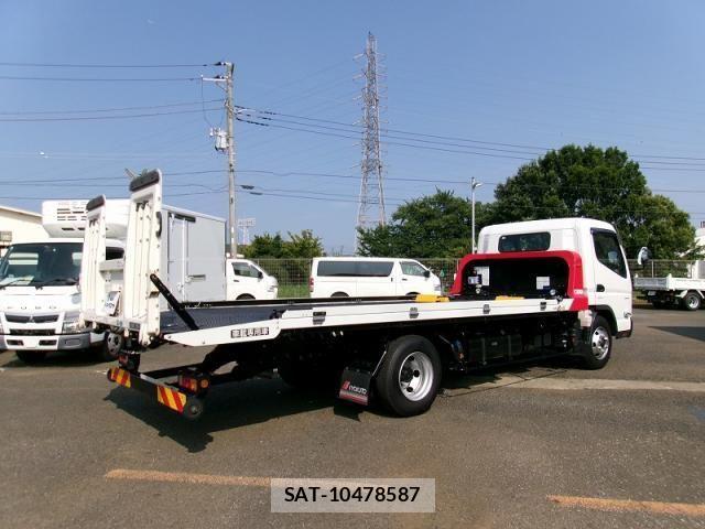 Mitsubishi CANTER 2024-10 8365029-7